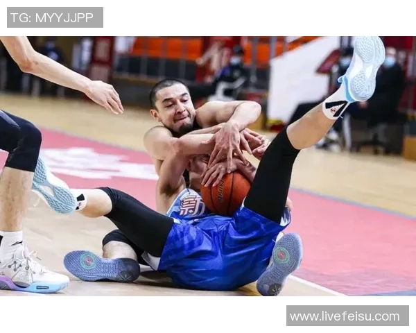 新疆与山东的精彩对决在3月3日上演期待两队的巅峰对决和精彩表现